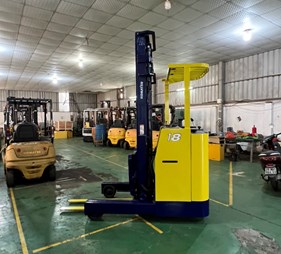 Xe nâng điện đứng lái 1.8 tấn FB18RS-10      0973766284