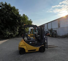 Xe nâng điện cũ 2 tấn FB20A-12      0973766284