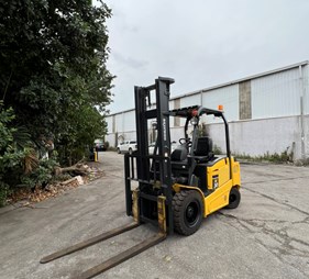 Xe nâng điện 3 tấn FE30-1     0973766284