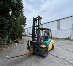 Xe nâng 2.5 tấn gật gù, lốp kép FD25C-15     0973766284