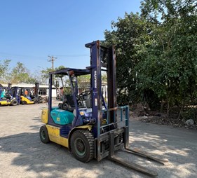 Xe nâng dầu 2 tấn FD20T-12     0973766284