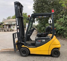 Xe nâng điện 2 tấn Komatsu FB20A-12    0973766284
