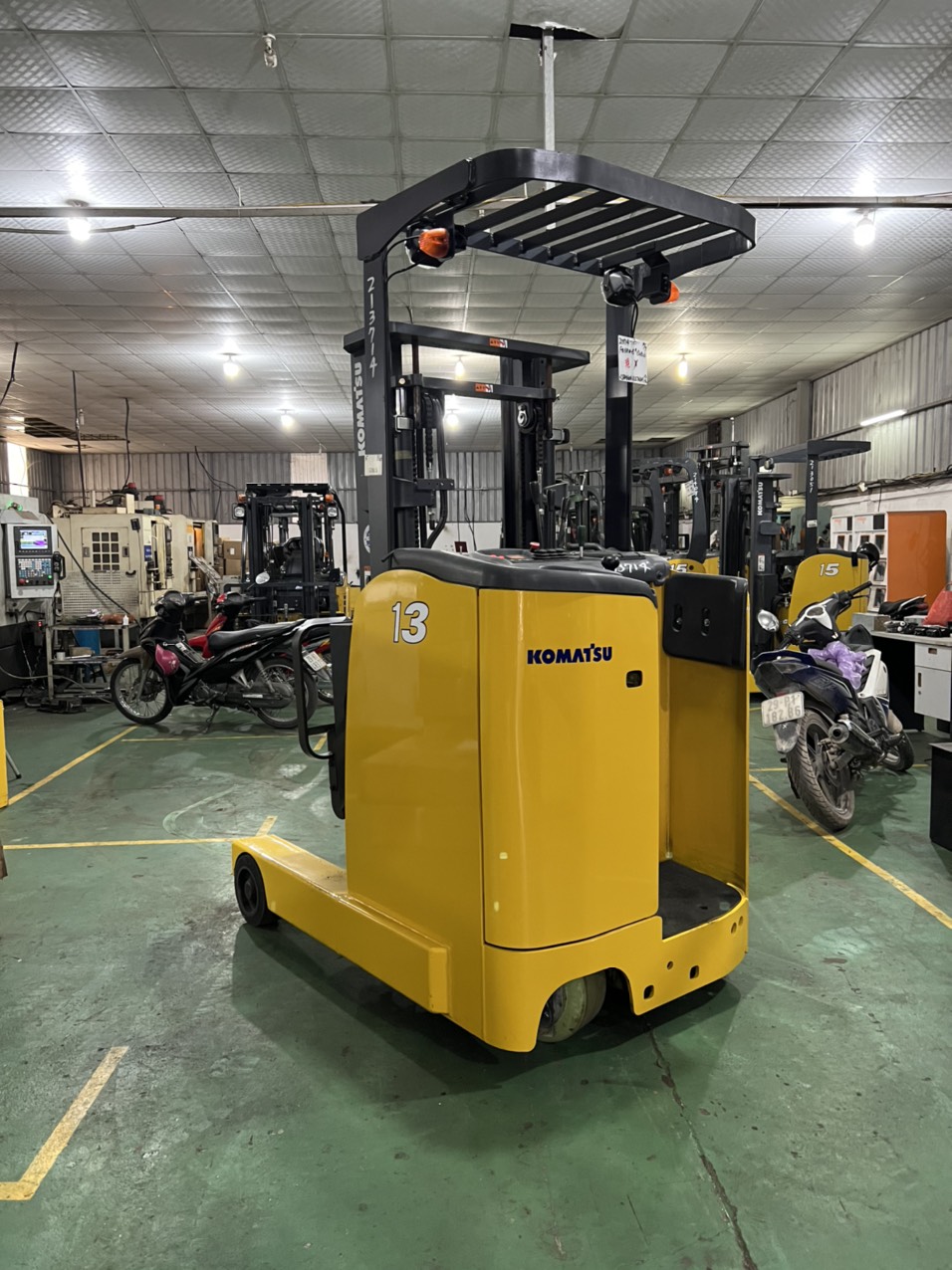 Xe nâng điện đứng lái 1.3 tấn