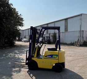 Xe nâng xăng 900 kg FG09-3   0973766284