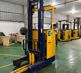 Xe nâng điện 1 tấn đứng lái (reachtruck forklift 1 ton)  FB10RC-10     0973766284