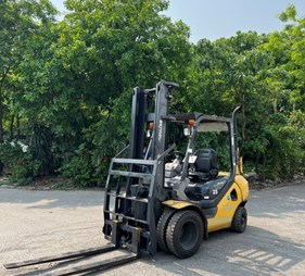 Xe nâng dầu cũ 2.5 tấn KOMATSU gật gù (FD25T-17)     0973766284