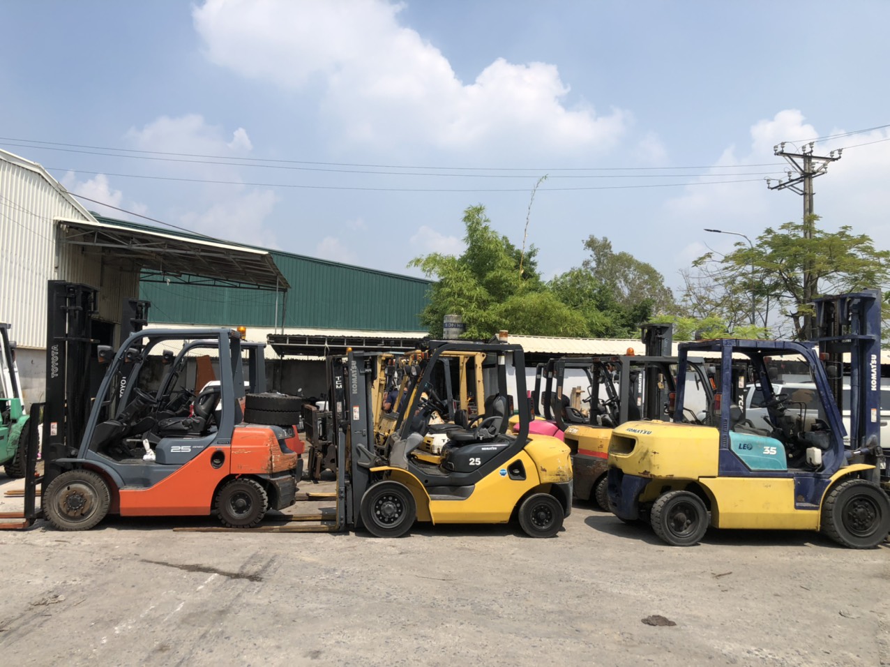Bãi xe nâng cũ Miền Bắc