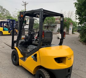 Xe nâng dầu 2.5 tấn cũ     FD25T-17       0973766284