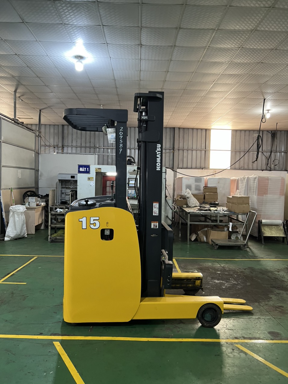 Xe nâng điện cũ 1.5 tấn đứng lái
