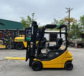Xe nâng điện cũ 2 tấn dịch càng       FB20-12      0973766284