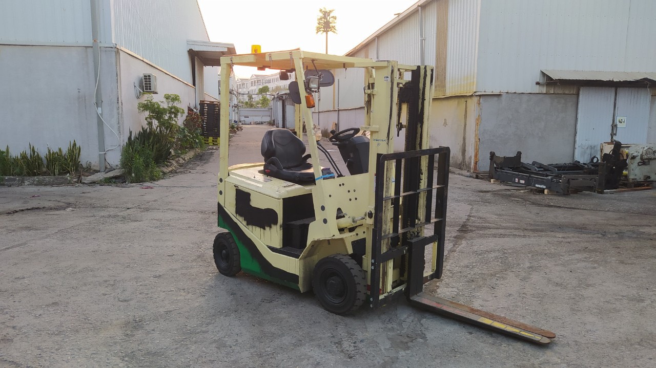 Xe nâng điện cũ 1.5 tấn