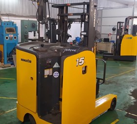 Xe nâng điện 1.5 tấn cũ FB15RL-15         0973766284