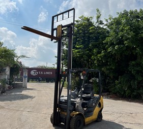 Xe nâng cũ 1.5 tấn FD15T-21          0973766284
