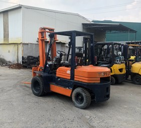 Xe nâng 3 tấn TOYOTA        5FD30          0973766284