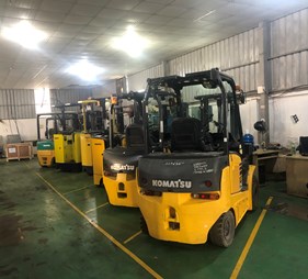 Giá bán xe nâng cũ Nhật Bản                 0973766284