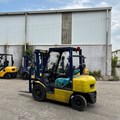 Xe nâng hàng 2 tấn máy xăng, số sàn   FG20HW-14