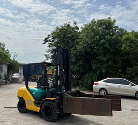Xe nâng kẹp bông, kẹp sợi, kẹp gạch cũ 3 tấn KOMATSU           0973766284