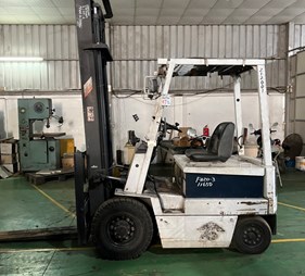 Xe nâng điện cũ 2 tấn FB20-3               0973766284
