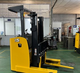 Xe nâng điện đứng lái 1,5 tấn FB15RW-15               0973766284