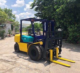 Xe nâng cũ 3.5 tấn FD35W-7                 0973766284
