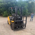 Xe nâng dầu 3 tấn  FD30T-17          0973766284