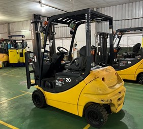 Xe nâng điện cũ 2 tấn   FB20A-12             0973766284