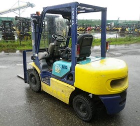 Xe nâng dầu 2.5 tấn đời -12 FD25C-12  (0973766284)