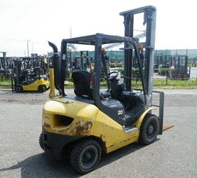 Xe nâng dầu 2 tấn FD20T-17 (0973766284)