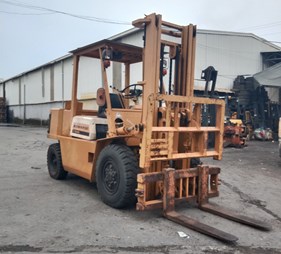 Xe nâng dầu cũ 3.5 tấn FD35-4     (0973766284)