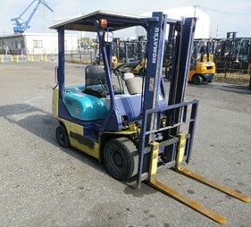 Xe nâng dầu 1.5 tấn FD15C-16   (0973766284)