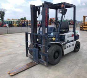 Xe nâng dầu 2 tấn Komatsu FD20H-11  (0973766284)