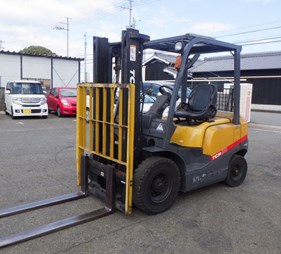Xe nâng dầu 2 tấn TCM FD20T3  (0973766284)