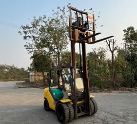 Xe nâng dầu 3 tấn đời -16   FD30T-16   (0973766284)