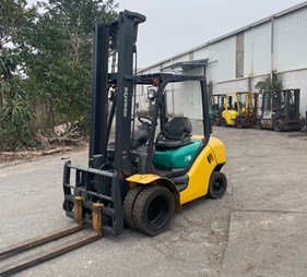 Xe nâng dầu 2.5 tấn Komatsu FD25T-16  (0973766284)