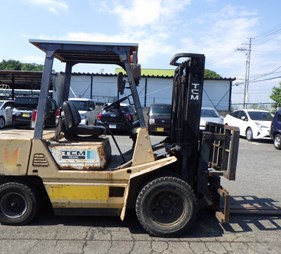 Xe nâng dầu 3 tấn TCM   FD30Z7S   (0973766284)