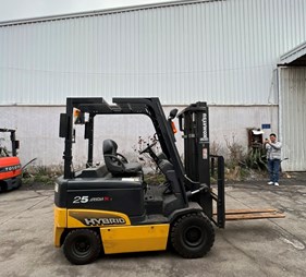 Xe nâng điện 2.5 tấn cũ FB25HB-11   (0973766284)