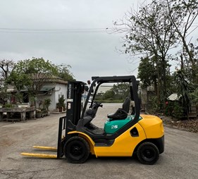 Xe nâng dầu Komatsu 2.5 tấn FD26T-16  (0973766284)