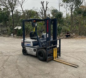 Xe nâng xăng 1.5 tấn giá dưới 100 triệu FG15D-15  (0973766284)