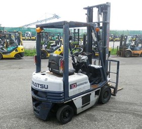 Xe nâng cũ 1 tấn FD10L-15     (0973766284)