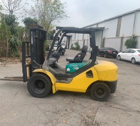 Xe nâng 3 tấn máy dầu Komatsu FD30T-16  (09736766284)