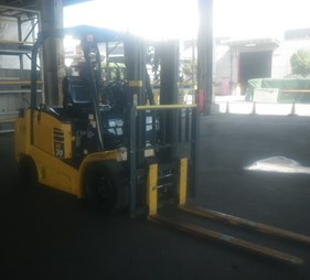 Xe nâng điện 3 tấn cũ dịch càng FE30-1    (0973766284)