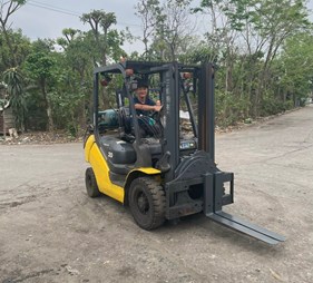 Xe nâng xăng 2 tấn mâm xoay FG20T-17    (0973766284)
