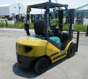 Xe nâng dầu 2.5 tấn đời -16 FD25C-16 (0973766284)