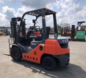 Xe nâng Toyota 2.5 tấn đời cao 02-8FD25    (0973766284)