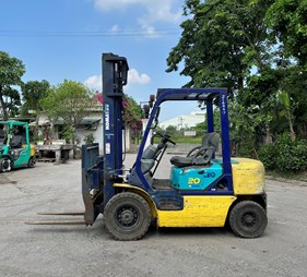 Xe nâng 2 tấn máy dầu FD20HW-12   (0973766284)