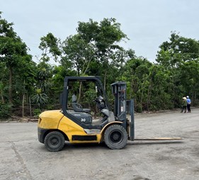 Xe nâng 3 tấn máy xăng Komatsu FG30T-16   (0973766284)