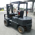 Xe nâng cũ 2 tấn máy xăng FG20-8     (0973766284)