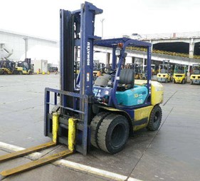Xe nâng 3.3 tấn cũ FD33NW-7      (0973766284)