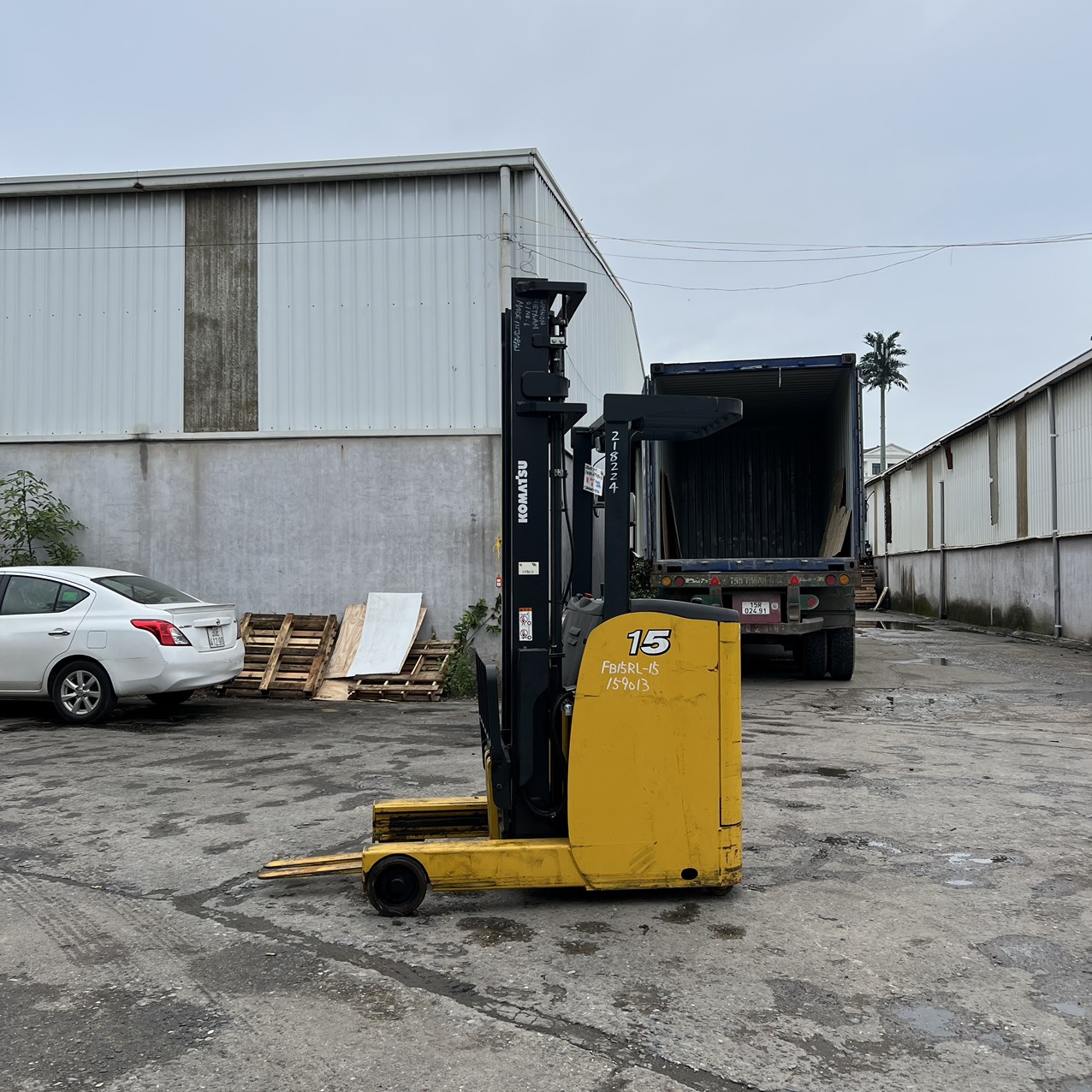 Xe nâng điện đứng lái 1.5 tấn đời cao