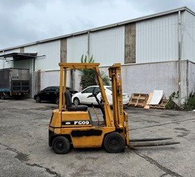 Xe nâng cũ giá rẻ 0.9 tấn FG09-2    (0973766284)